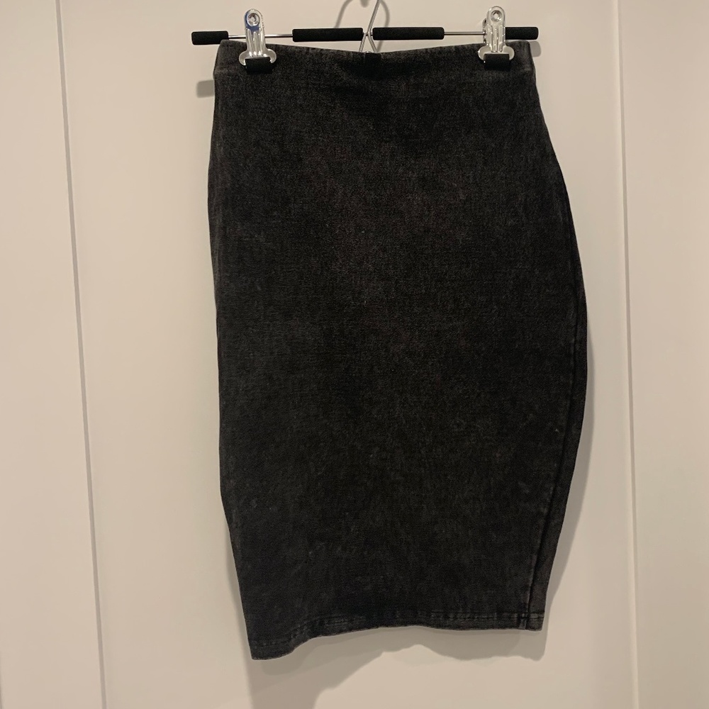 Acid wash black cotton pencil skirt